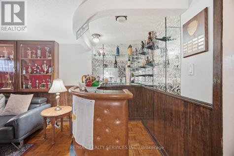 183 Vodden Street East Brampton (brampton North) ON L6V 1M9