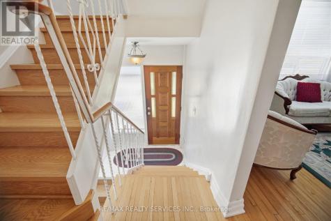 183 Vodden Street East Brampton (brampton North) ON L6V 1M9