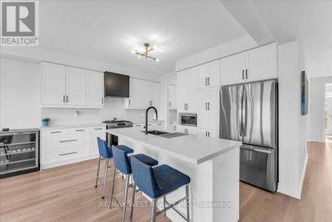 16 Janes Crescent New Tecumseth ON L9R 0T2