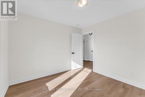 16 Janes Crescent New Tecumseth ON L9R 0T2