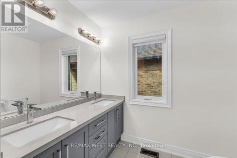 16 Janes Crescent New Tecumseth ON L9R 0T2