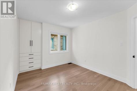 16 Janes Crescent New Tecumseth ON L9R 0T2