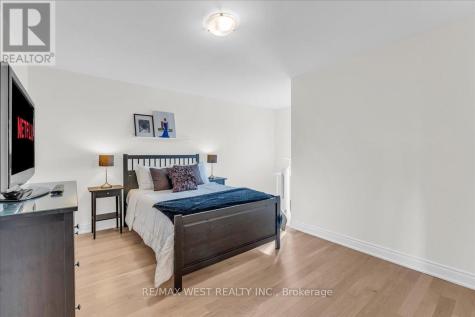 16 Janes Crescent New Tecumseth ON L9R 0T2