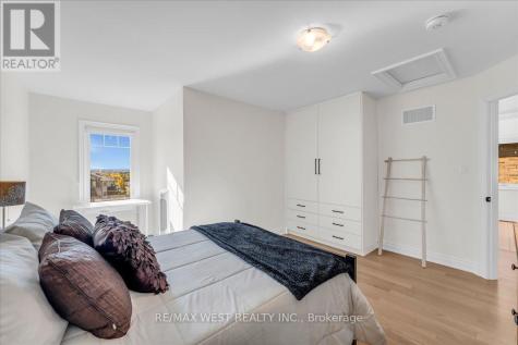 16 Janes Crescent New Tecumseth ON L9R 0T2