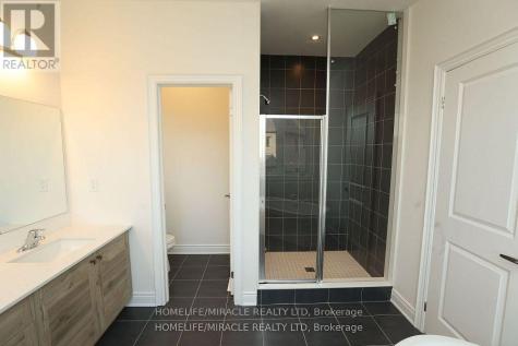 11 Calabria Drive Caledon ON L7C 4L3