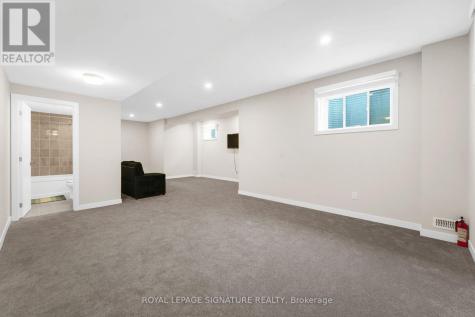 280 Sapling Grove South Ottawa ON K2J 7L9
