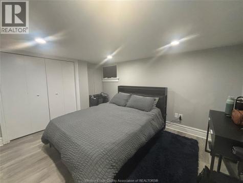 2322 Byng Windsor ON N8W 3E5