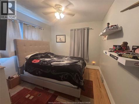 2322 Byng Windsor ON N8W 3E5