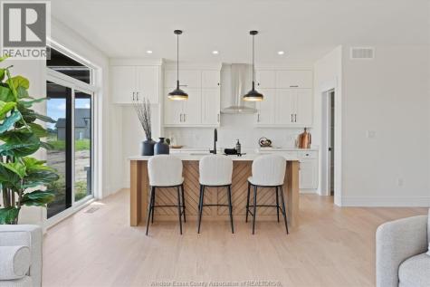 5230 Talia Trail Tecumseh ON N0R 1K0