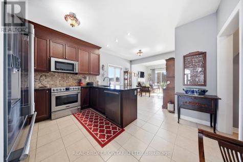 171 Gold Park Gate Essa (angus) ON L3W 0B4