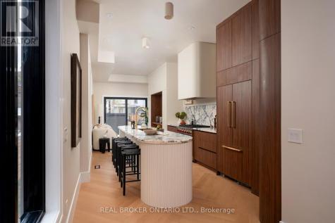 256 Major Street Toronto (university) ON M5S 2L6