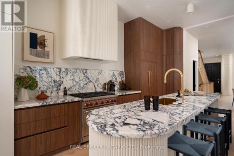 256 Major Street Toronto (university) ON M5S 2L6