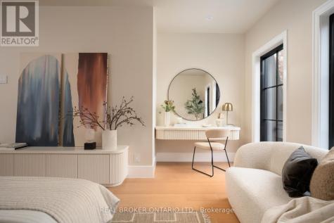 256 Major Street Toronto (university) ON M5S 2L6