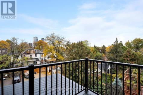 256 Major Street Toronto (university) ON M5S 2L6