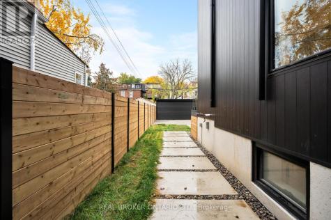 256 Major Street Toronto (university) ON M5S 2L6