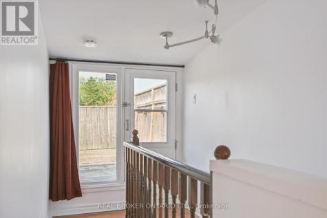 134 Jones Avenue Toronto (south Riverdale) ON M4M 3A1