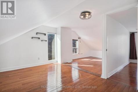 134 Jones Avenue Toronto (south Riverdale) ON M4M 3A1