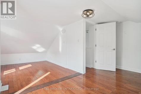 134 Jones Avenue Toronto (south Riverdale) ON M4M 3A1