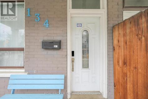 134 Jones Avenue Toronto (south Riverdale) ON M4M 3A1