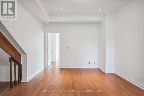 134 Jones Avenue Toronto (south Riverdale) ON M4M 3A1