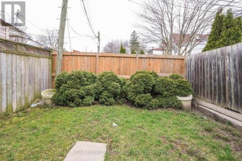 134 Jones Avenue Toronto (south Riverdale) ON M4M 3A1