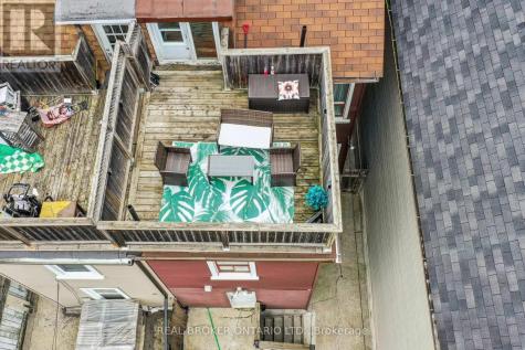 134 Jones Avenue Toronto (south Riverdale) ON M4M 3A1