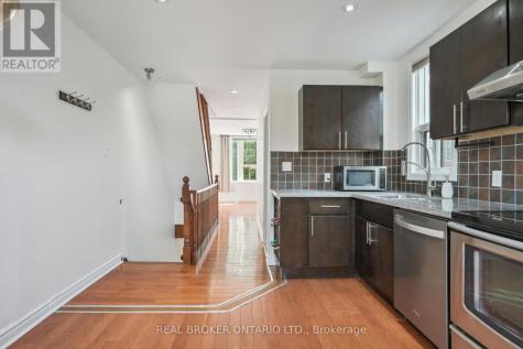 134 Jones Avenue Toronto (south Riverdale) ON M4M 3A1
