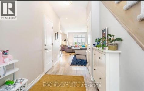 324 Equestrian Way Cambridge ON N3E 0E2