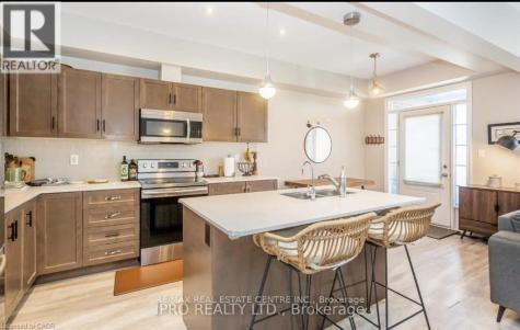 324 Equestrian Way Cambridge ON N3E 0E2