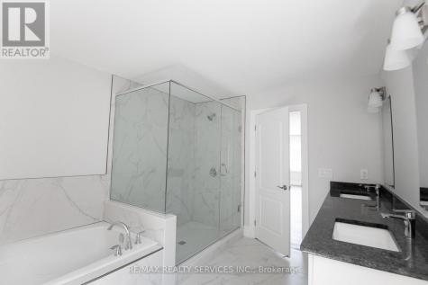 150 Tuscany Trail Chatham-kent ON N7M 0R9