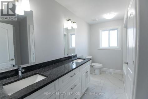 150 Tuscany Trail Chatham-kent ON N7M 0R9