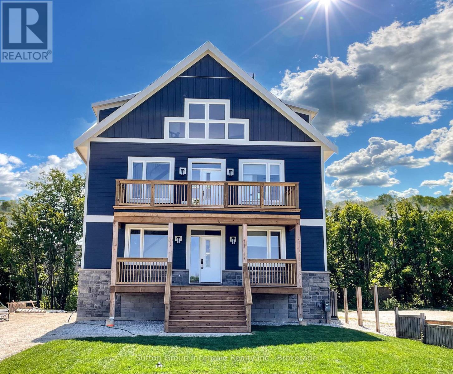 130 Arlberg Crescent Blue Mountains ON L9Y 0N3