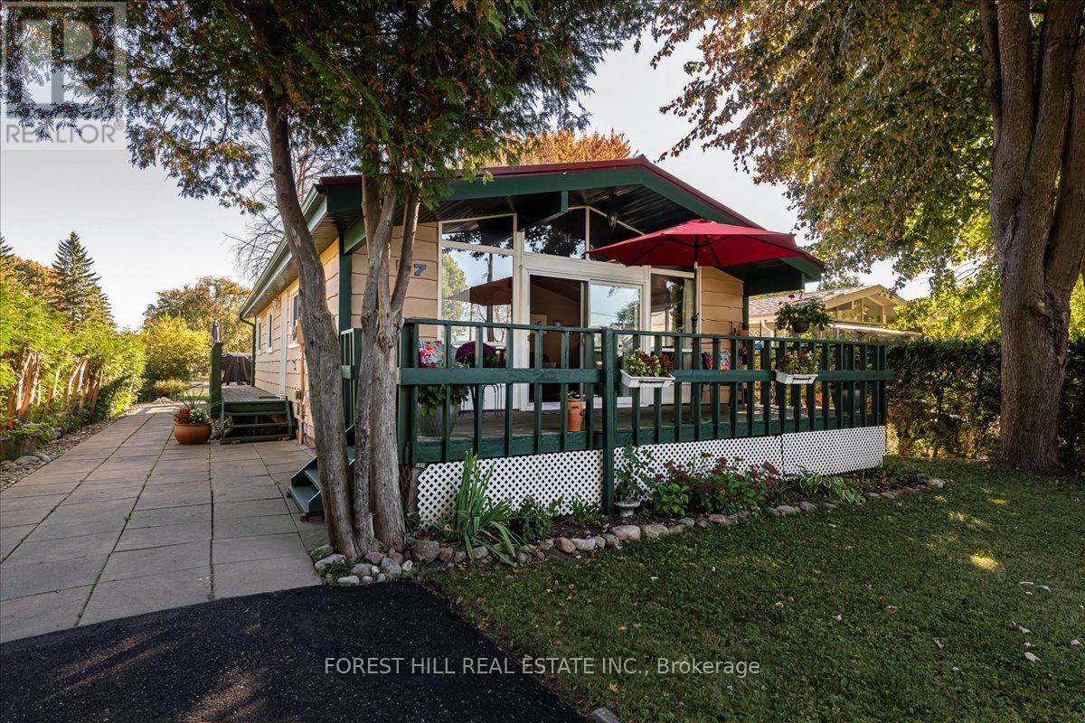 67 Lake Avenue Ramara ON L0K 1B0