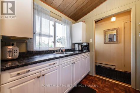 67 Lake Avenue Ramara ON L0K 1B0