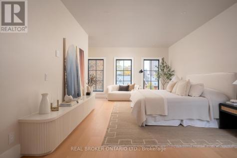 256 Major Street Toronto (university) ON M5S 2L6