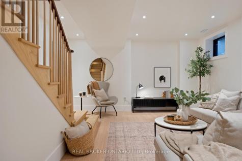 256 Major Street Toronto (university) ON M5S 2L6