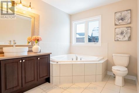 3 Tokara Avenue Caledon ON L7C 3P3