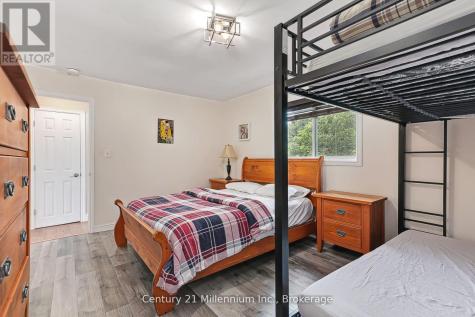 127 Scandia Lane Blue Mountains ON N0H 2E0