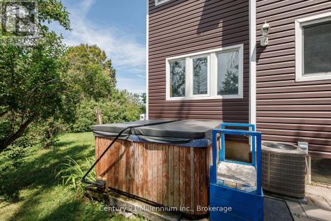 127 Scandia Lane Blue Mountains ON N0H 2E0