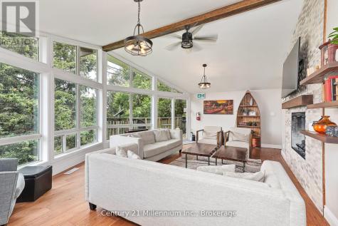 127 Scandia Lane Blue Mountains ON N0H 2E0