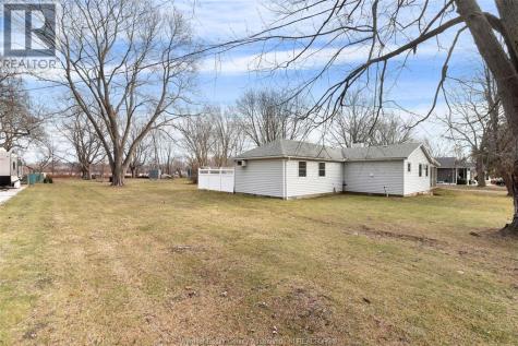942 Erie Avenue Kingsville ON N9Y 3E2