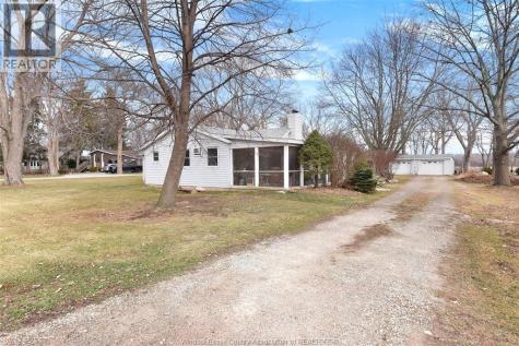 942 Erie Avenue Kingsville ON N9Y 3E2