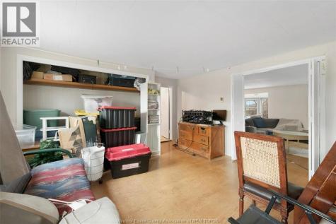 942 Erie Avenue Kingsville ON N9Y 3E2