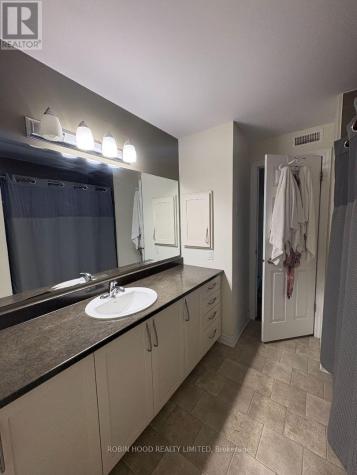 313 Cresthaven Drive Ottawa ON K2G 4R4