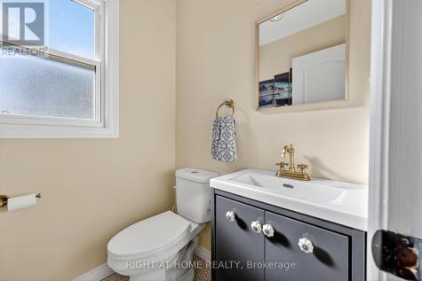 8 Talbot Road Haldimand ON N0A 1C0