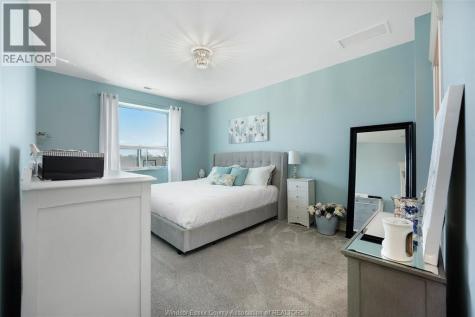 1225 Riverside Windsor ON N9A 0A2