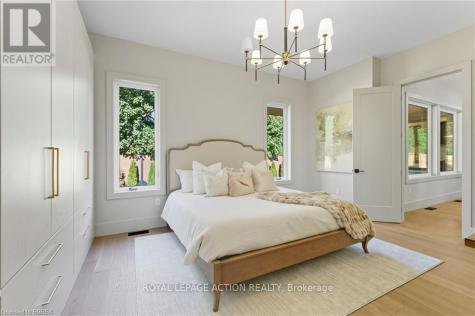 141 Parkside Drive Brantford ON N3T 0S9