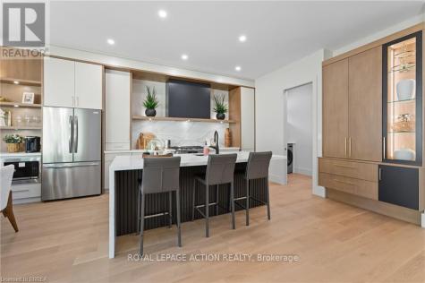 141 Parkside Drive Brantford ON N3T 0S9