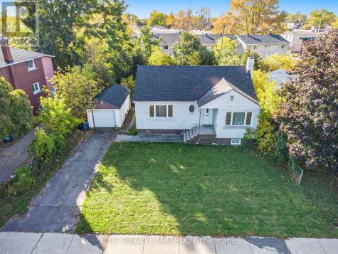 436 Blake Boulevard Ottawa ON K1K 1B1
