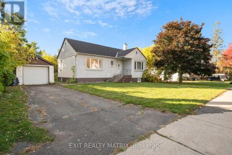 436 Blake Boulevard Ottawa ON K1K 1B1